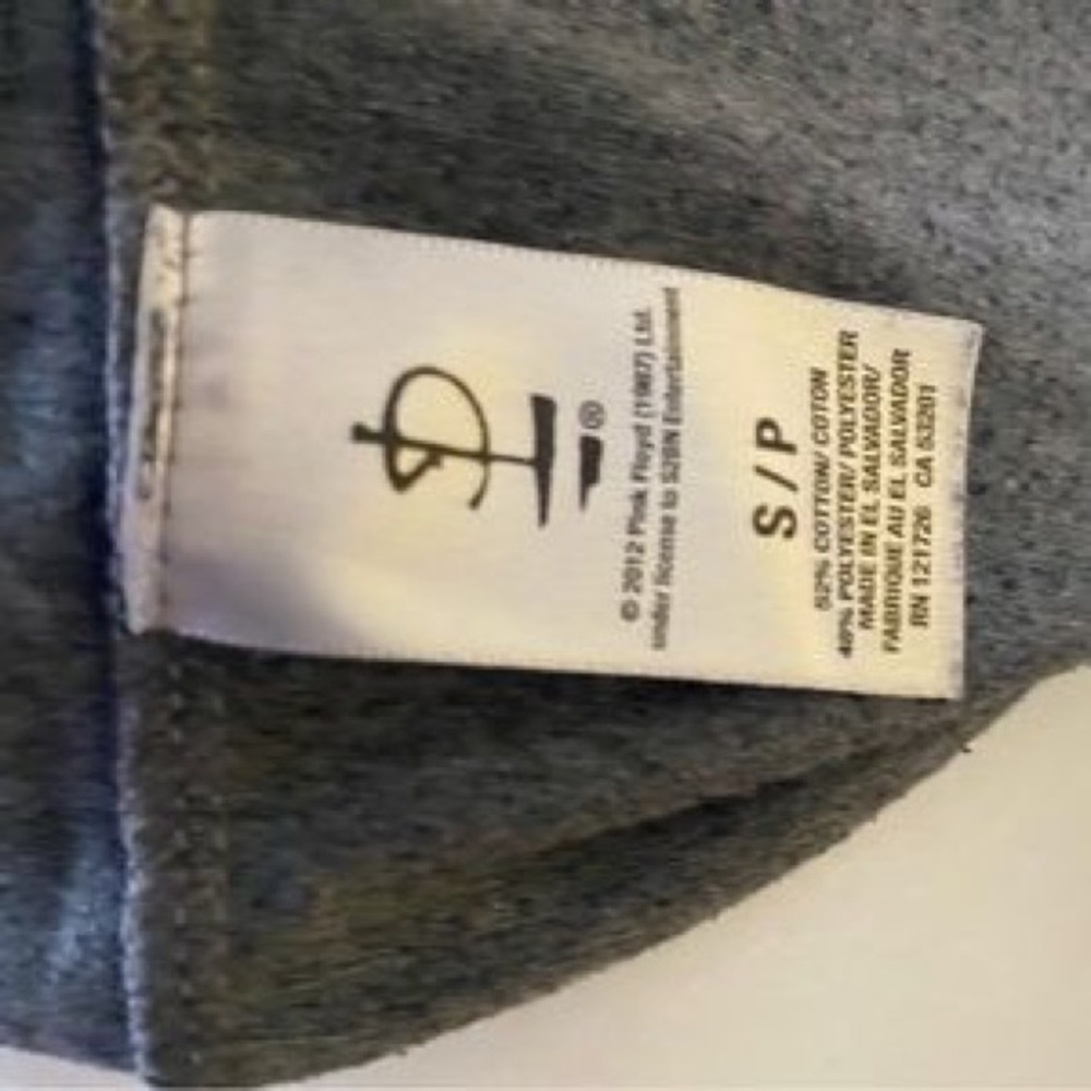 Aeropostale Gray Pink Floyd Graphic Tee with Green Skull - Picture 4 of 4